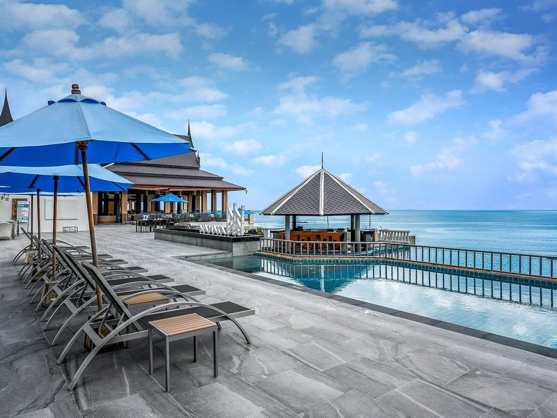 Aquamarine Resort & Villa 15