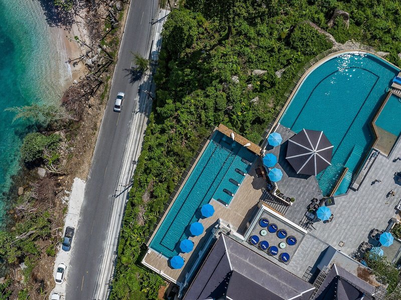 Aquamarine Resort & Villa 18