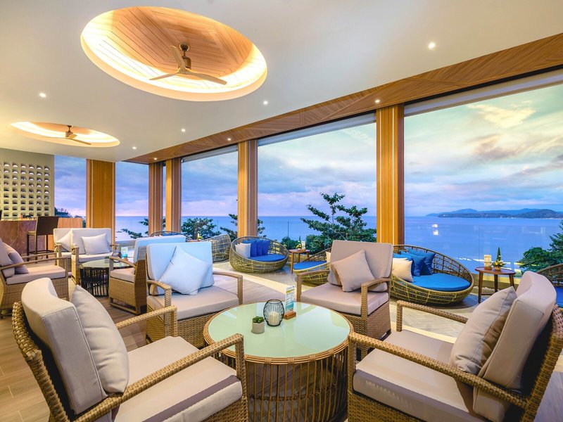 Aquamarine Resort & Villa 21