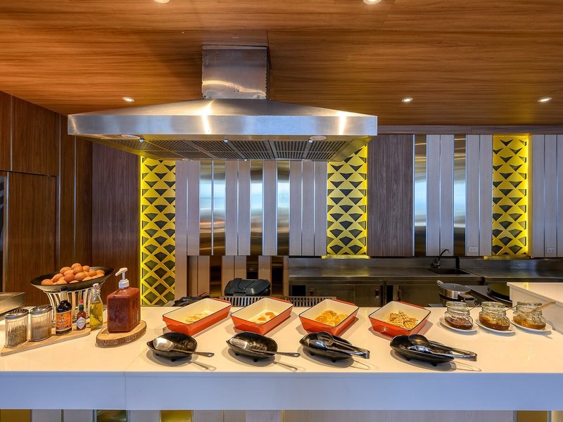 Aquamarine Resort & Villa 28