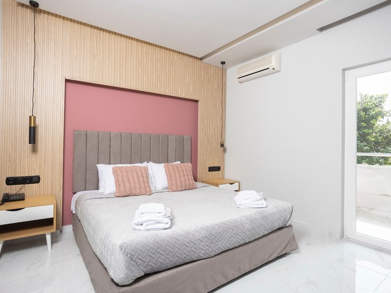 Tropical Chanioti 44