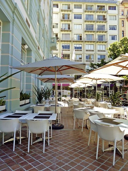 ONOMO Cape Town Inn On The Square 8