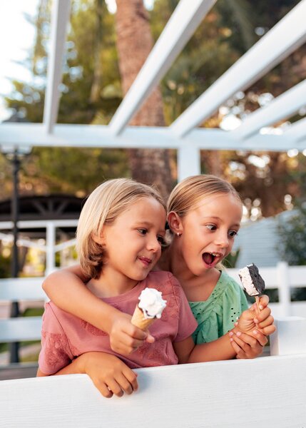 Melia Benidorm 25 - People