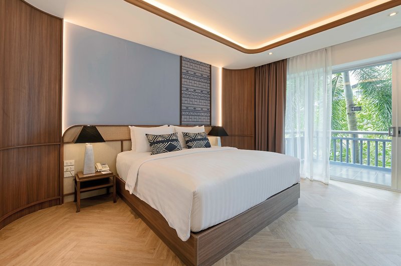 Peace Laguna Resort & Spa 13