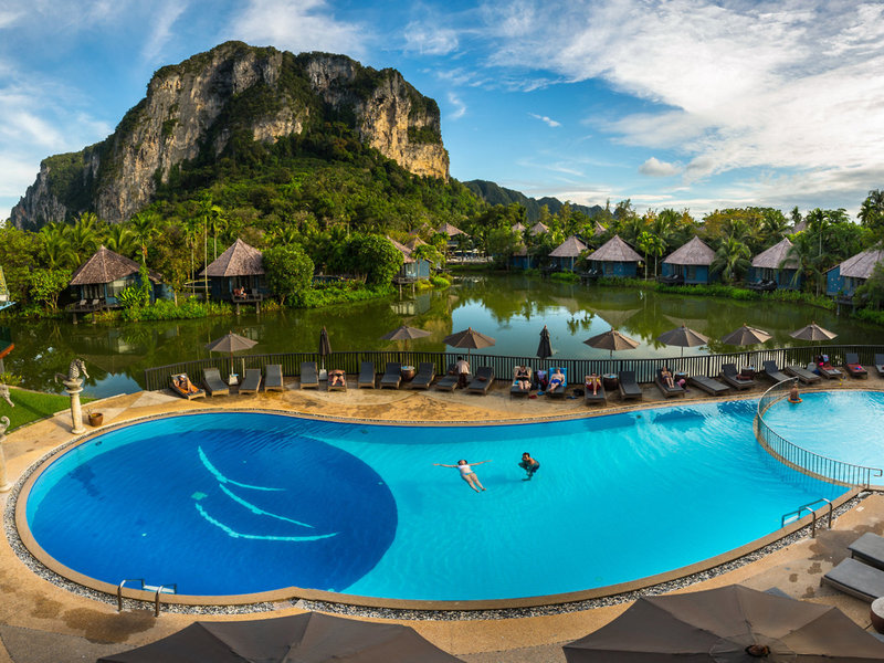 Peace Laguna Resort & Spa 1