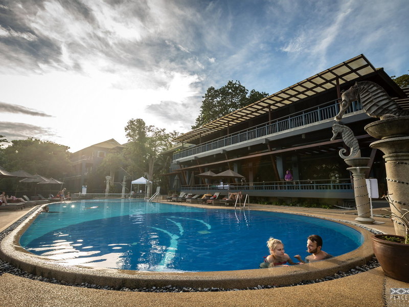 Peace Laguna Resort & Spa 9