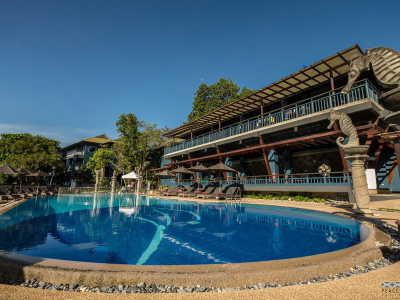 Peace Laguna Resort & Spa 10