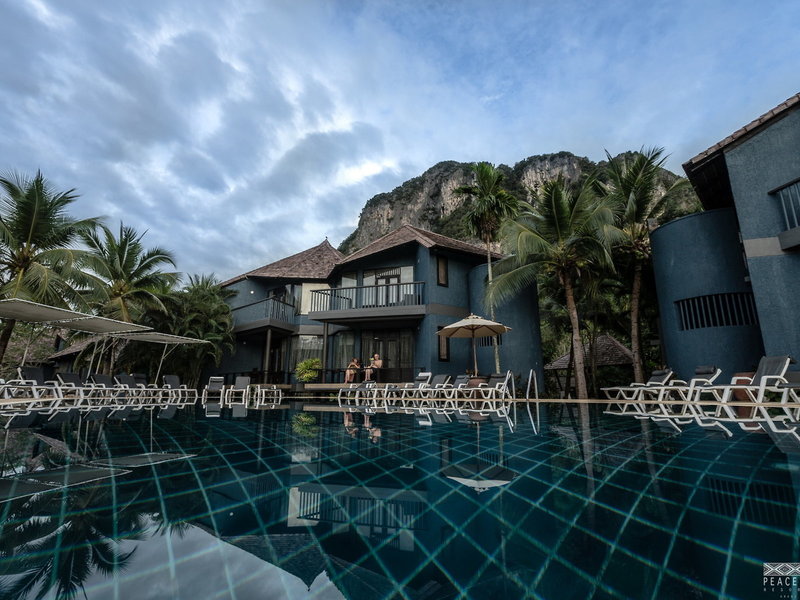 Peace Laguna Resort & Spa 11
