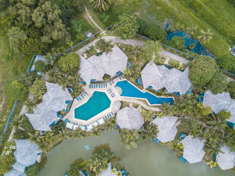 Peace Laguna Resort & Spa 12
