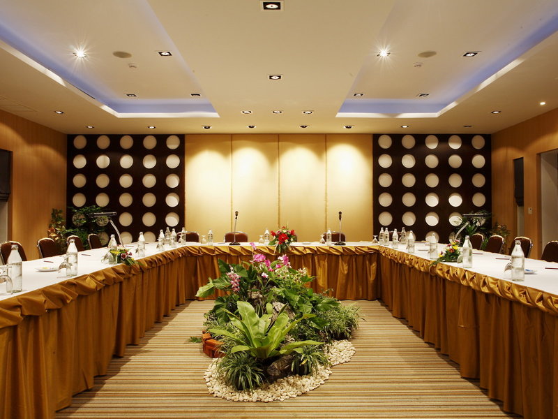 Peace Laguna Resort & Spa 15
