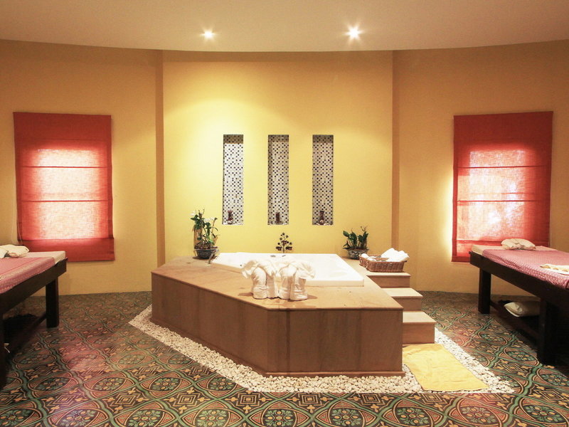 Peace Laguna Resort & Spa 28
