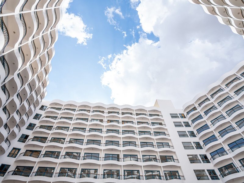 Azal Pyramids Hotel 1 - Exterior