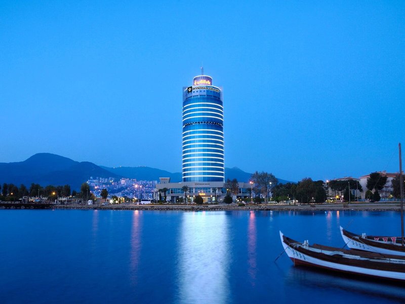Wyndham Grand Izmir Özdilek 2