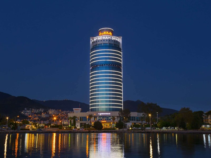 Wyndham Grand Izmir Özdilek 3