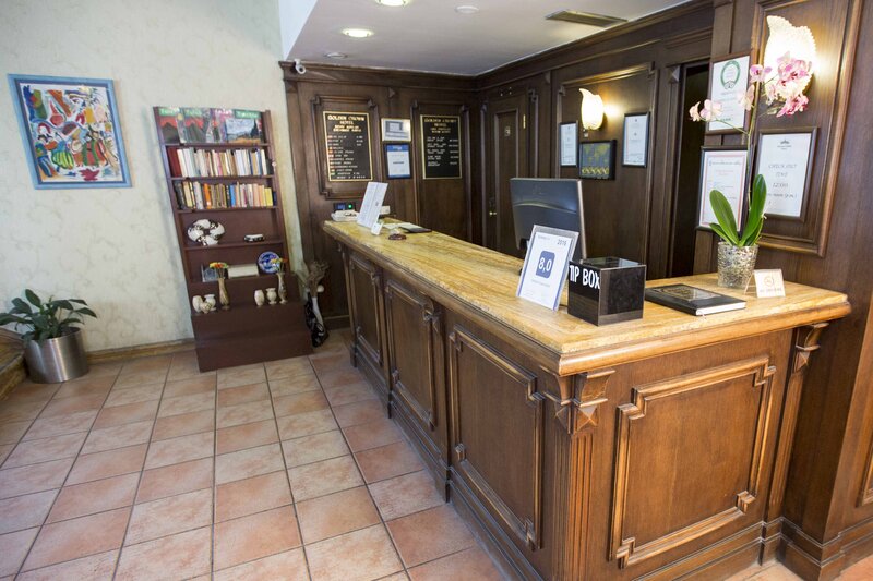 Golden Crown Hotel 2