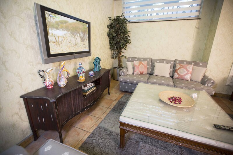 Golden Crown Hotel 3