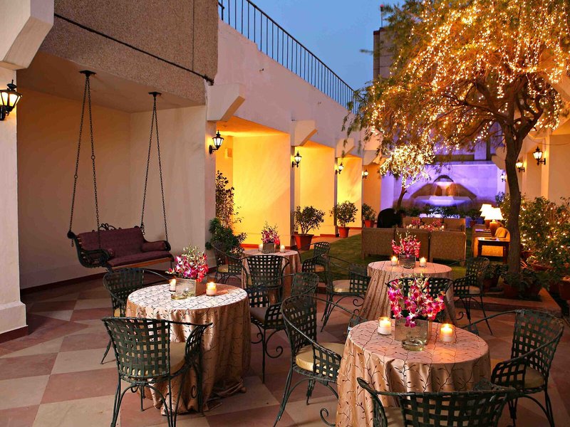 Eros Hotel 23