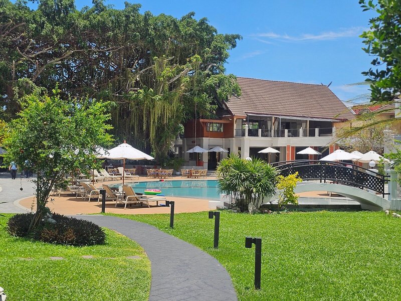 Pinnacle Grand Jomtien Resort & Beach Club 22