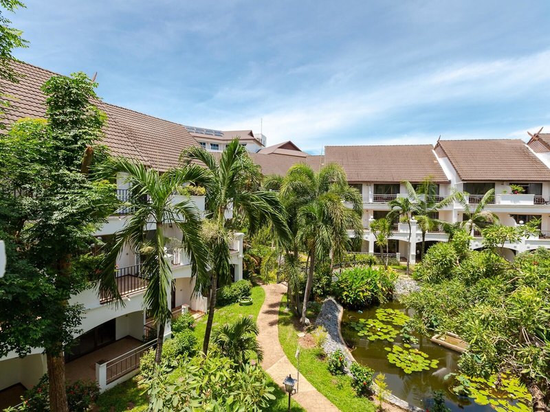 Pinnacle Grand Jomtien Resort & Beach Club 2