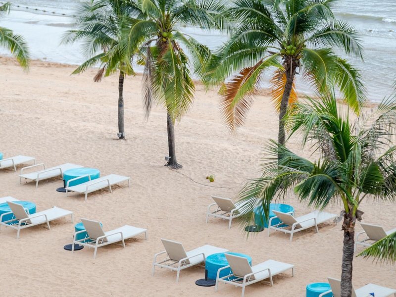 Pinnacle Grand Jomtien Resort & Beach Club 5