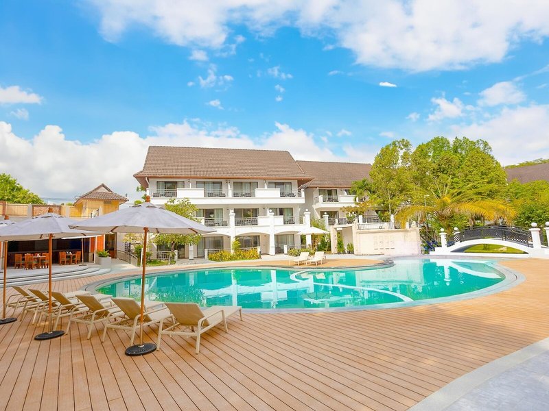 Pinnacle Grand Jomtien Resort & Beach Club 14