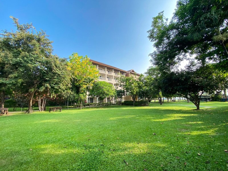 Pinnacle Grand Jomtien Resort & Beach Club 23