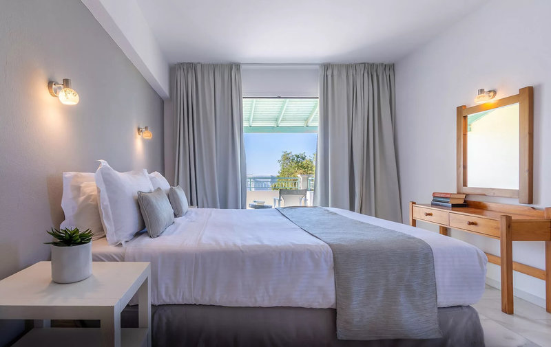 Knossos Beach Bungalows & Suites 7