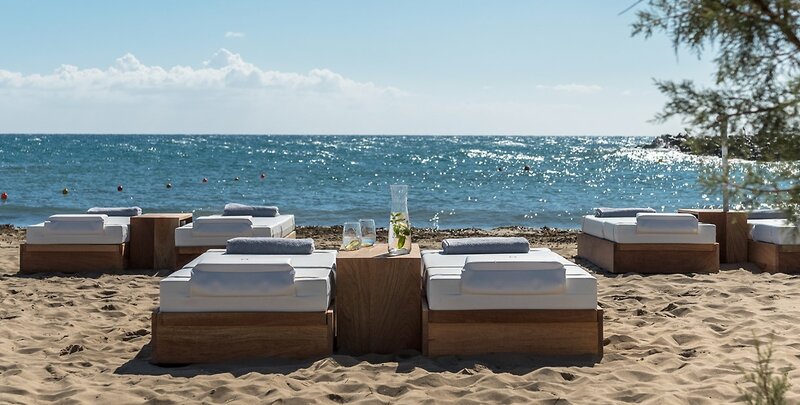 Knossos Beach Bungalows & Suites 11