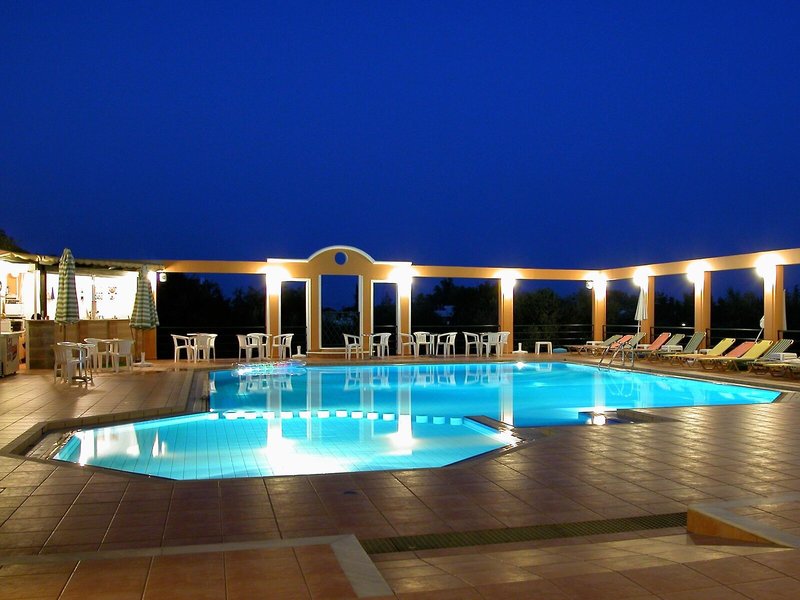 Nontas Hotel 4