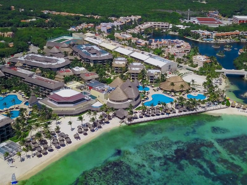 Catalonia Yucatan Beach Resort & Spa 1