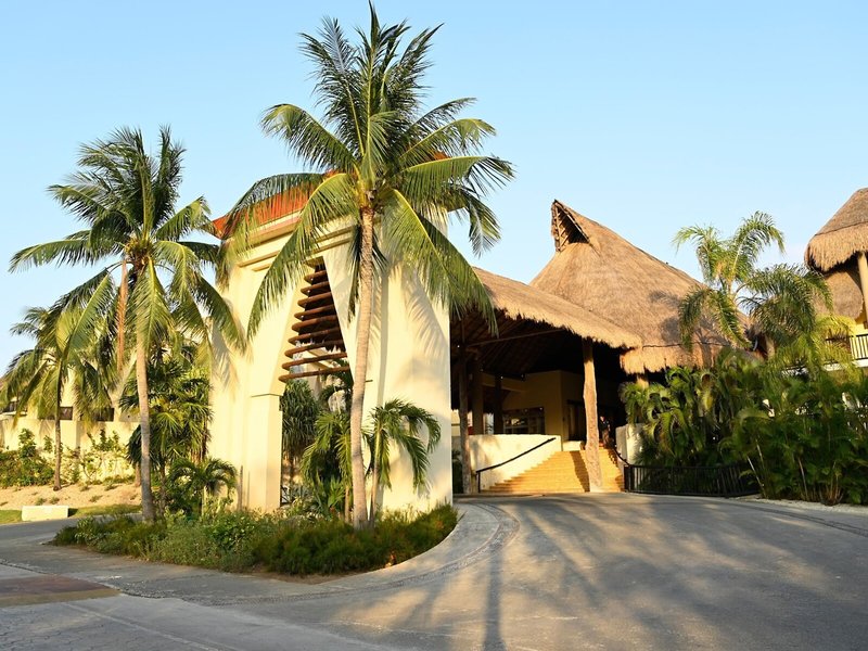 Catalonia Yucatan Beach Resort & Spa 2