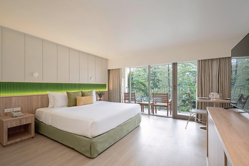 The Green Park Resort 5