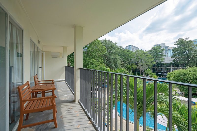 The Green Park Resort 8