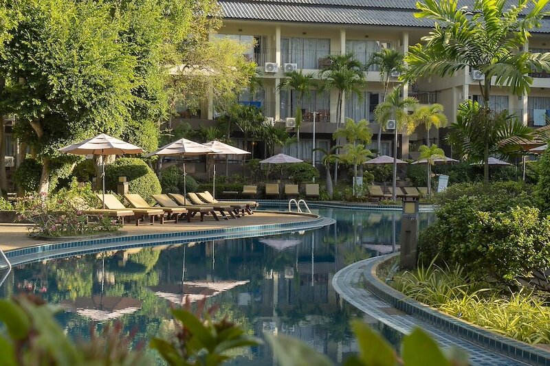 The Green Park Resort 6