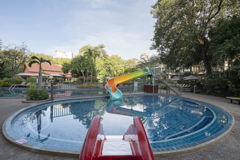 The Green Park Resort 13