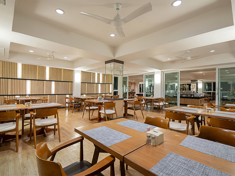 The Green Park Resort 6