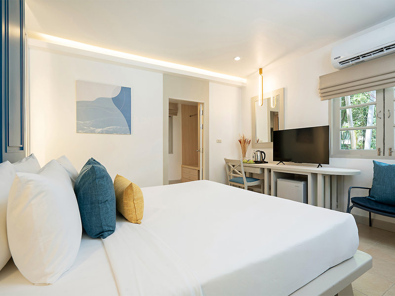 The Green Park Resort 9