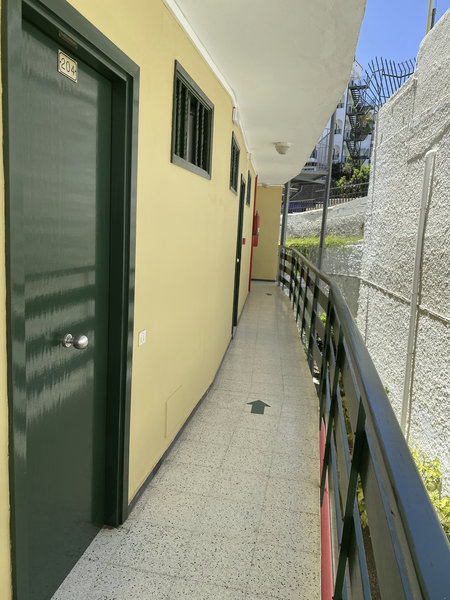 Caroni 12