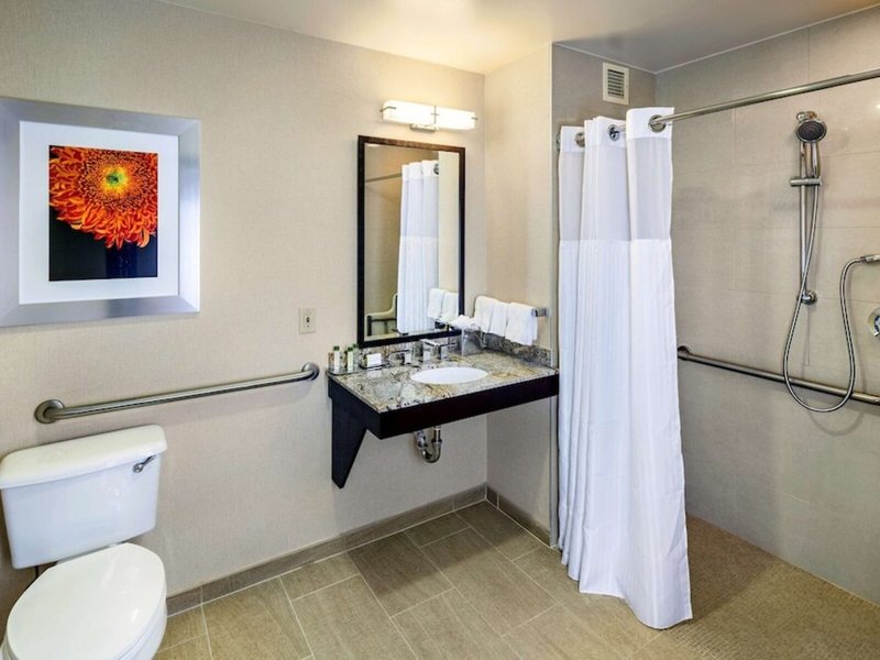 Doubletree San Francisco Airport 40 - Bathroom Example