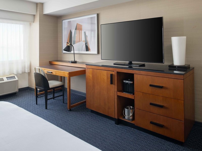 Doubletree San Francisco Airport 43 - Room Example