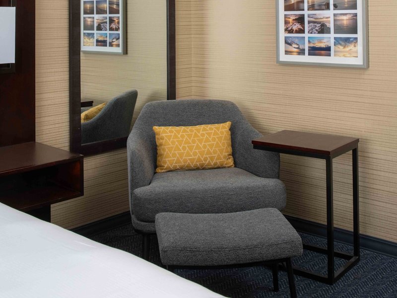 Doubletree San Francisco Airport 46 - Room Example