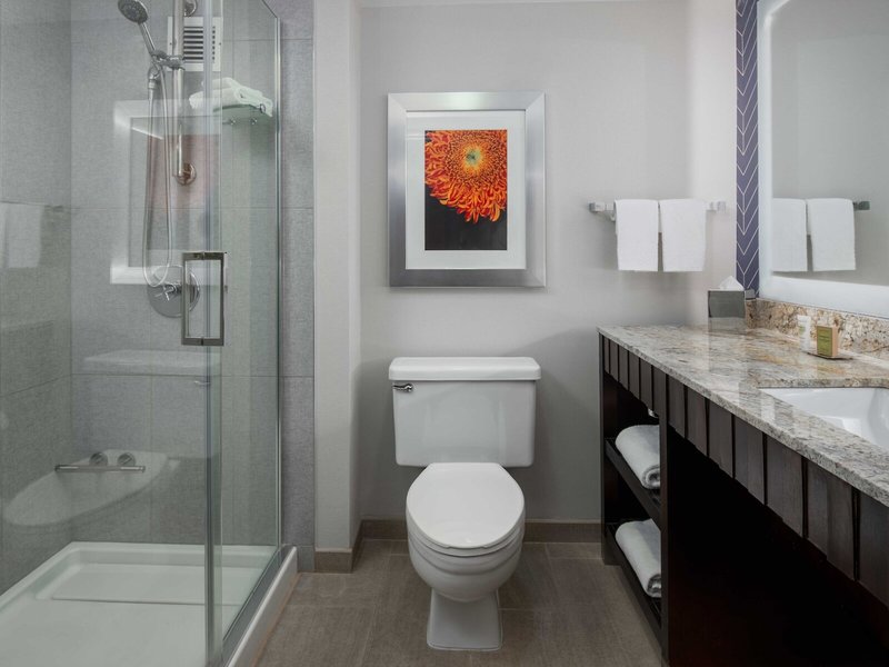 Doubletree San Francisco Airport 48 - Bathroom Example