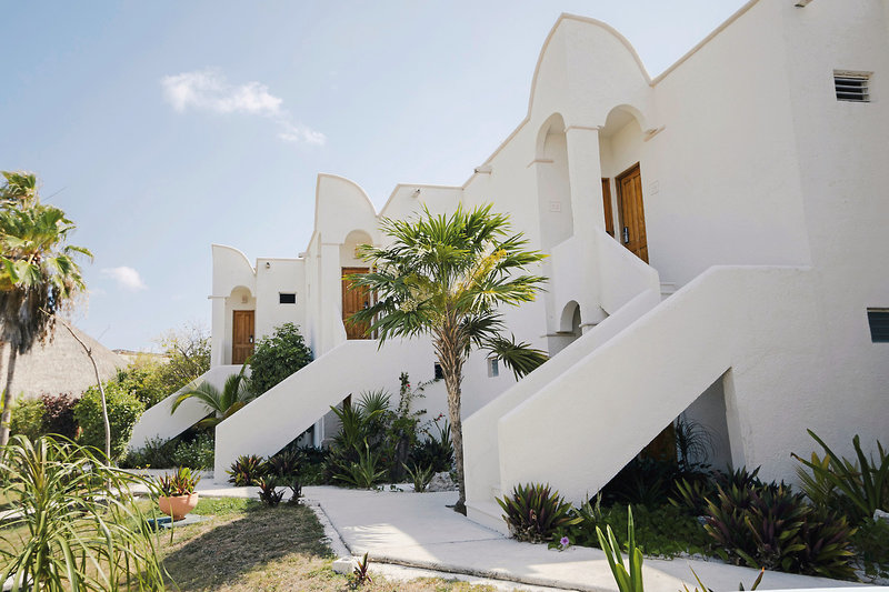 Pavo Real Beach Resort 4