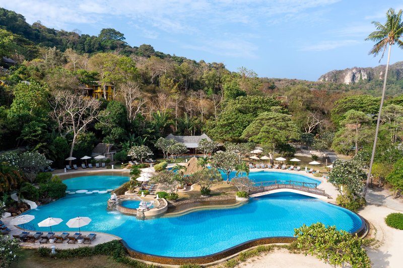 Phi Phi Island Village Beach Resort 4