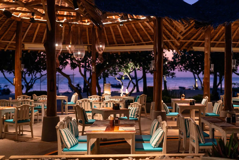 SAii Phi Phi Island Village 16