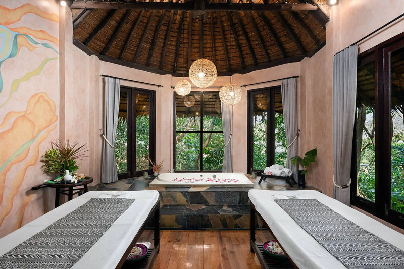 SAii Phi Phi Island Village 20