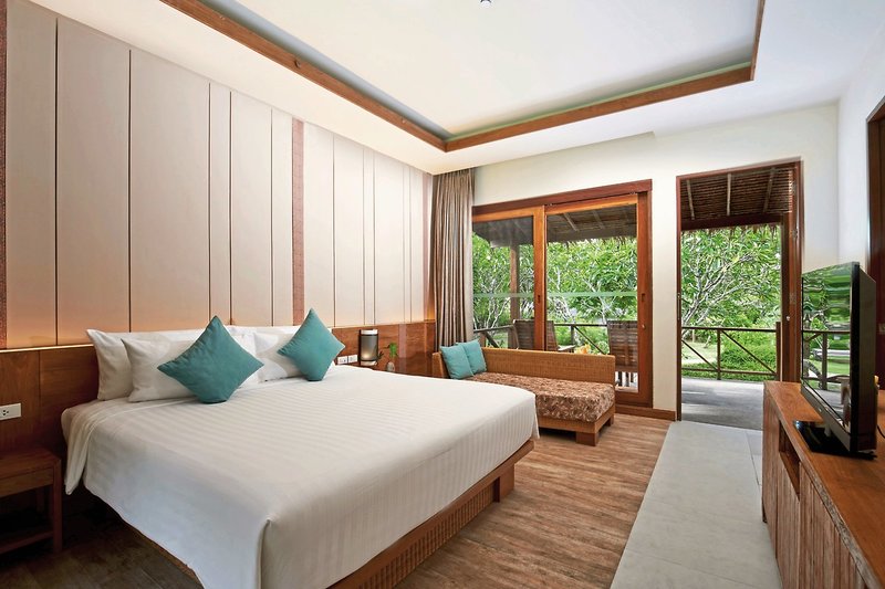 Phi Phi Island Village Beach Resort 3