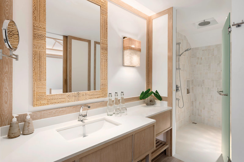 Phi Phi Island Village Beach Resort 10