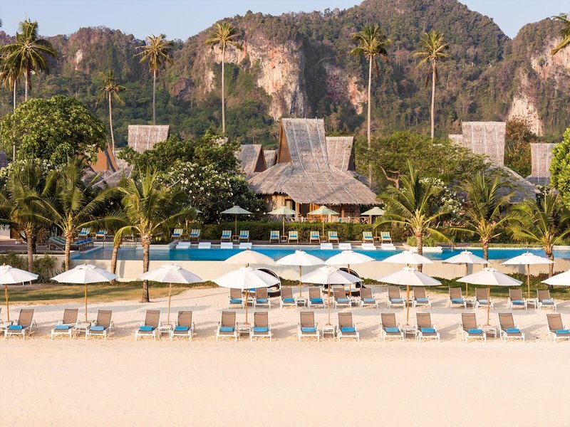 Phi Phi Island Village Beach Resort 10