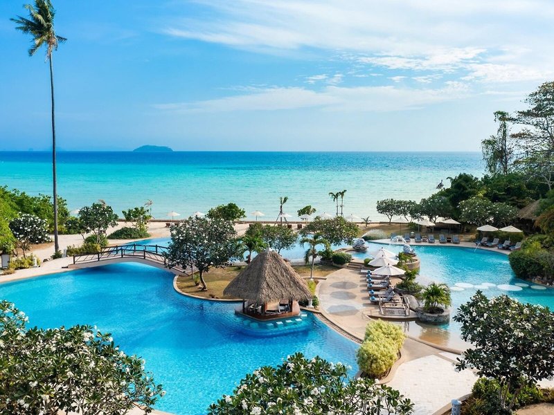 Phi Phi Island Village Beach Resort 14